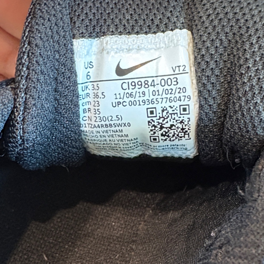 Nike Women's All-Black Lightweight Mesh Running Shoes - Picture 2 of 3